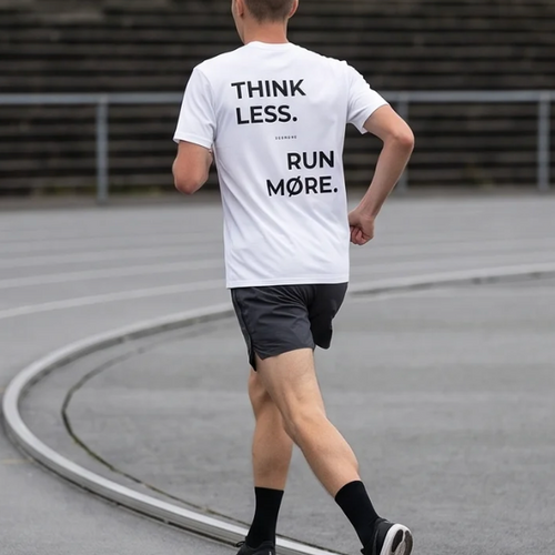 Think Less Run Møre Tee